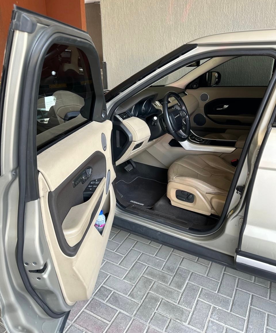 فضي لامع لاند روڤر Range Rover Evoque R Dynamic 2013